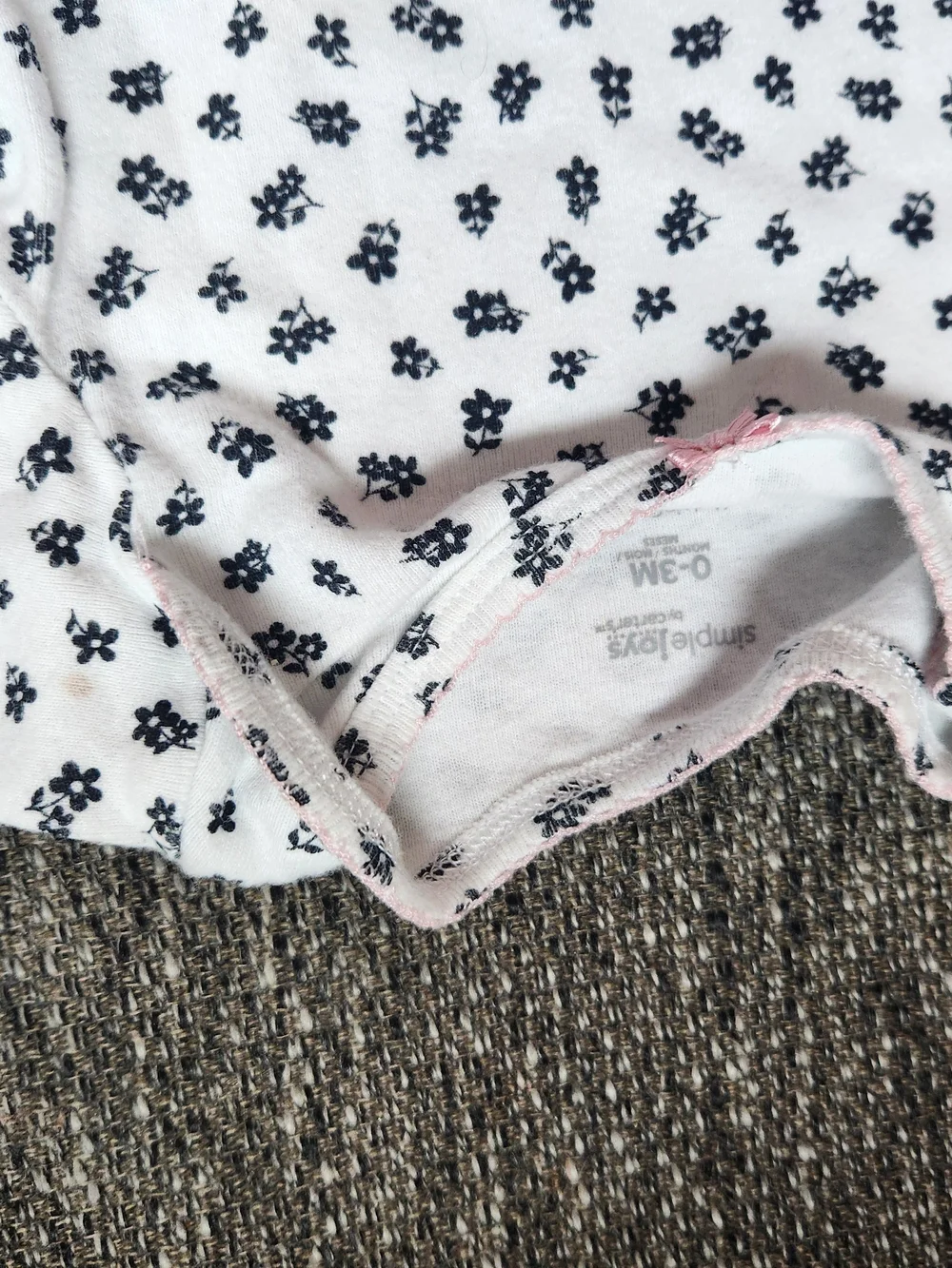 Set of 2 Baby One-Piece Bodysuits in Black And White